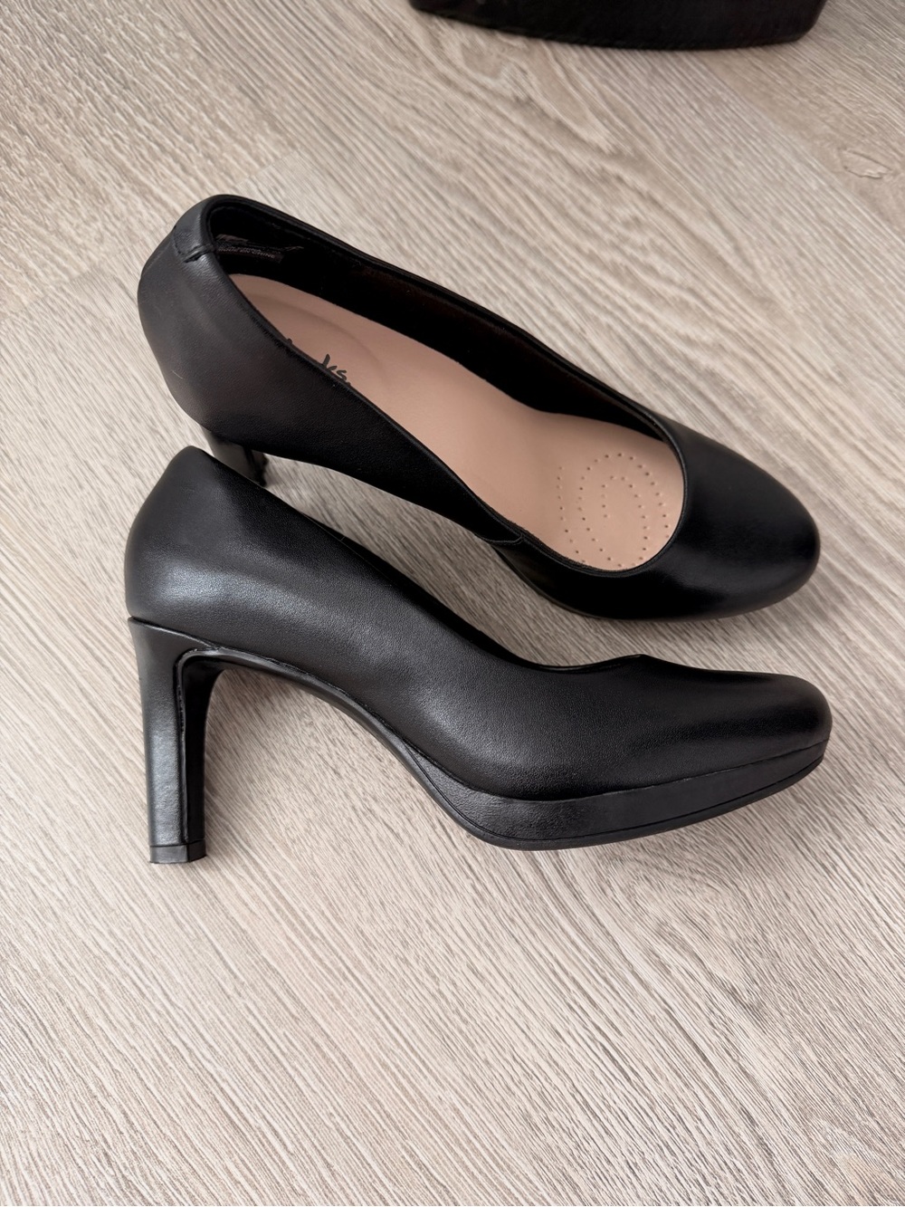 Clark’s Ambyr Black Women's Mid Heel Pumps